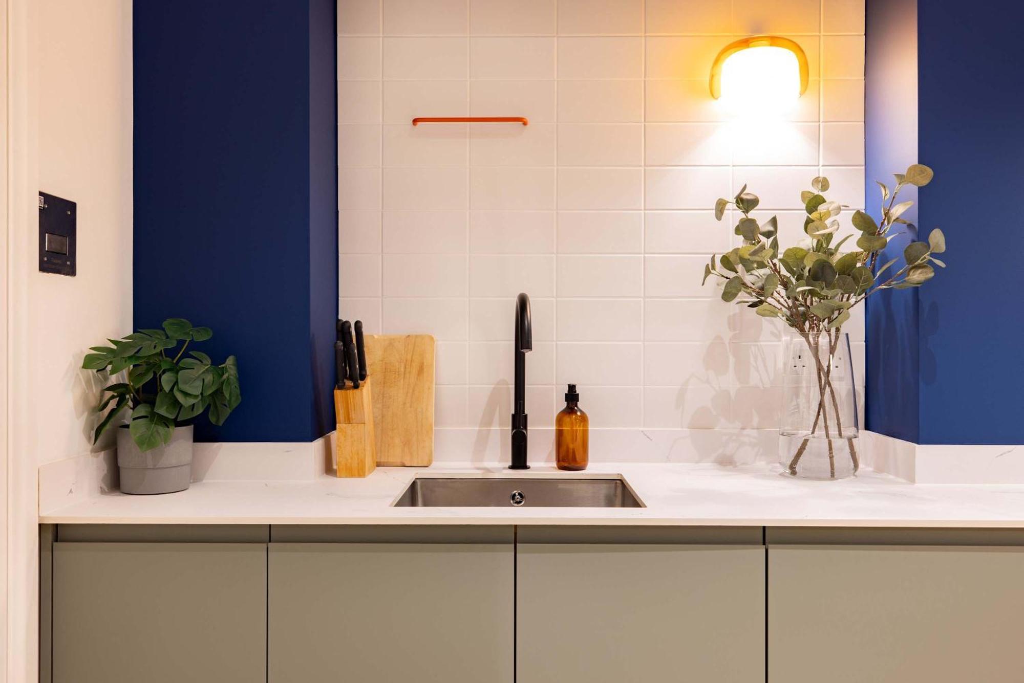 Pristine - Minutes From Angel Tube St Apartment *
